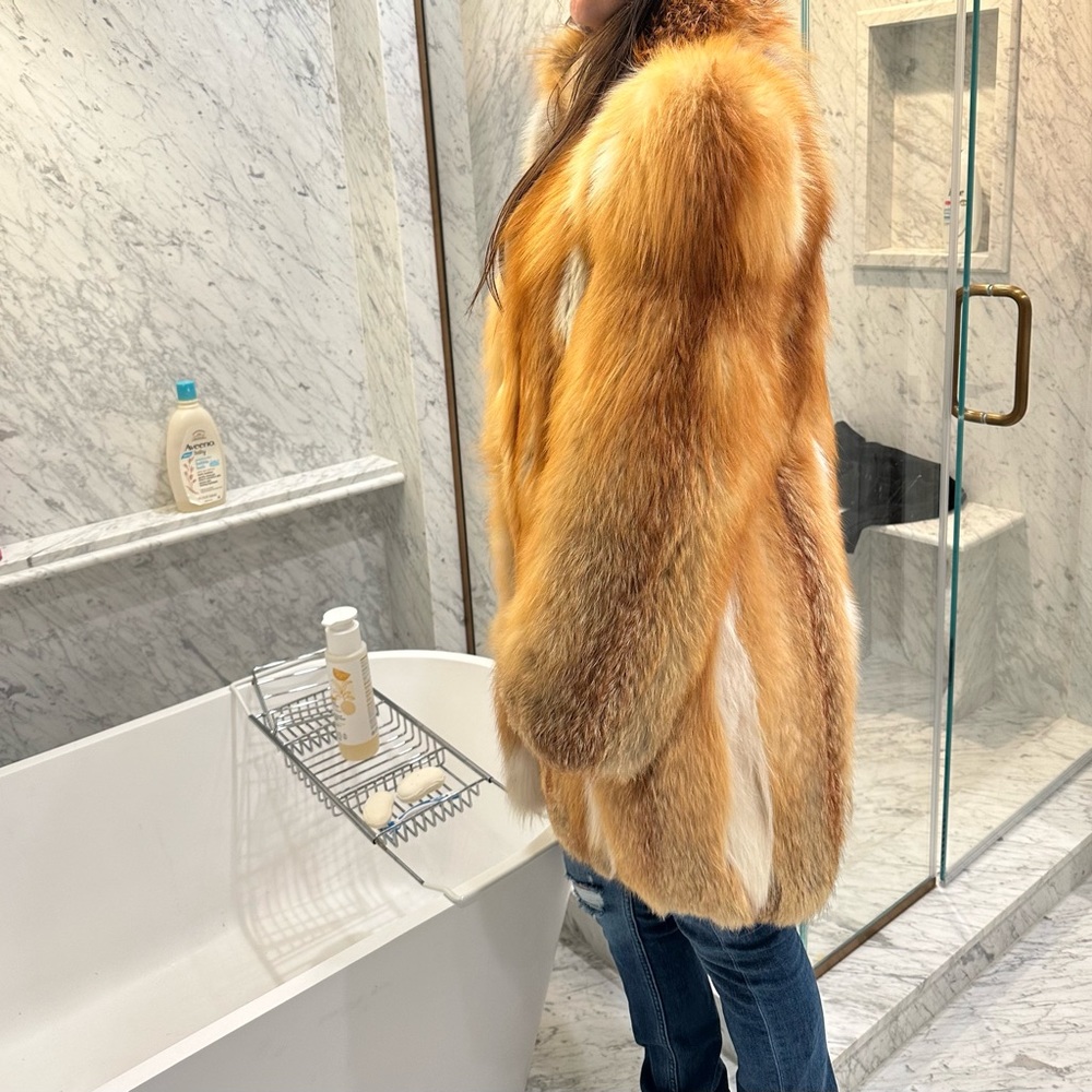 vintage fox fur coat, in excellent condition